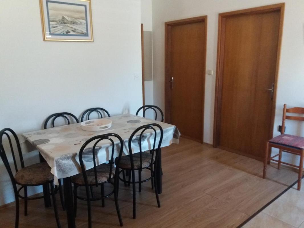 Apartment Visnja -Near Queen Beach Нин Экстерьер фото